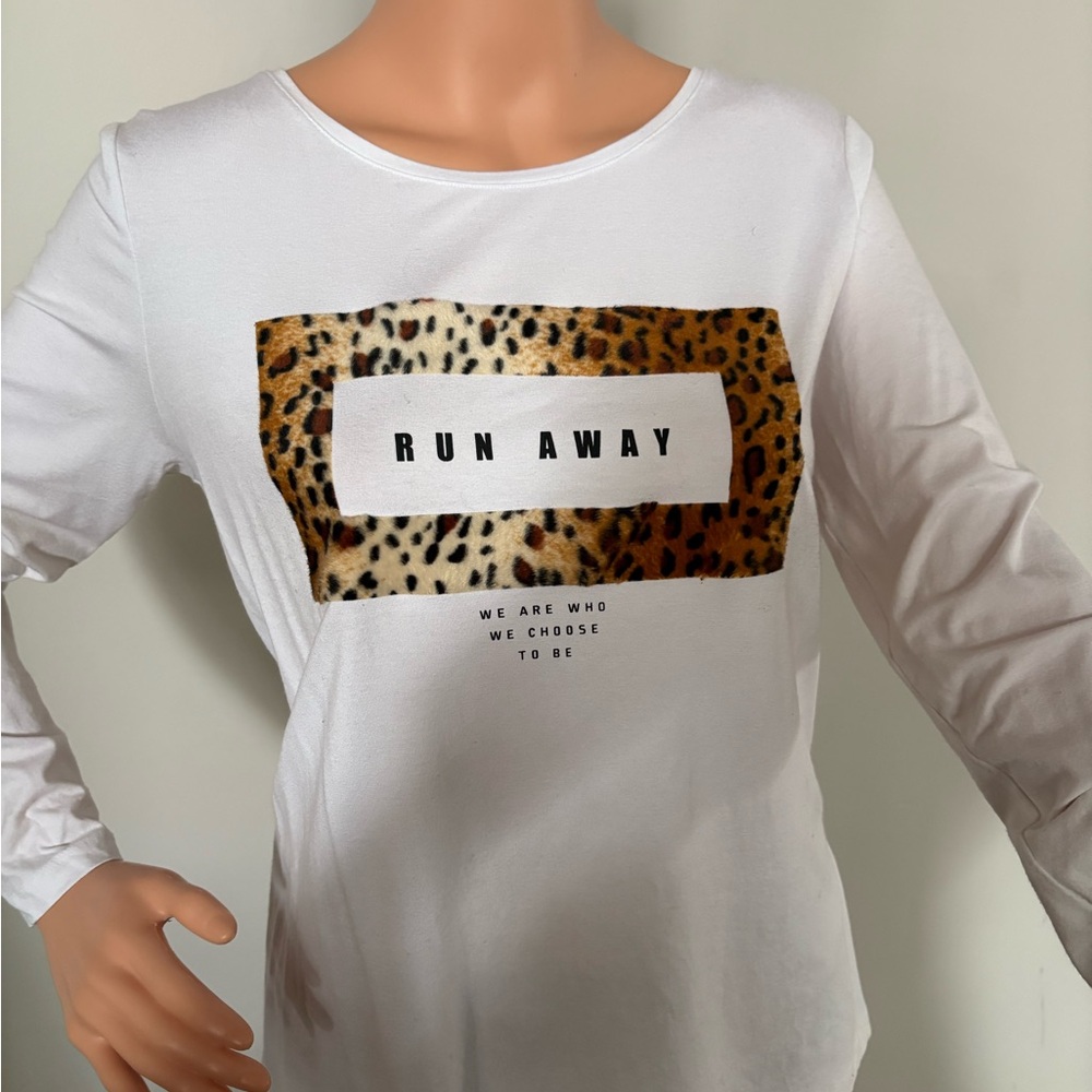 Jane and John Long Sleeve Top w Faux Fur Size Large